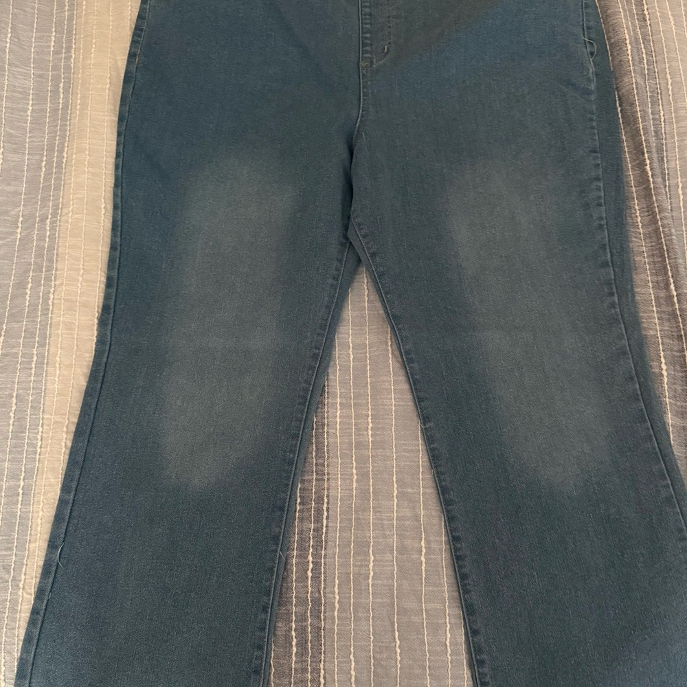 Just Be Women's Straight Leg Blue Jeans